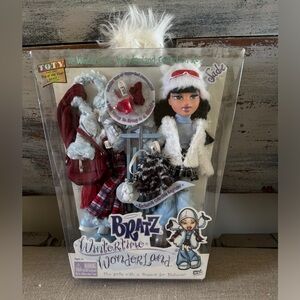 Bratz Wintertime Wonderland Collection - Jade w/ Blue Sled